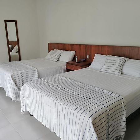 Deluxe Apartments Azure Bacalar Esterno foto